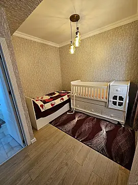 Satılır 3 otaqlı mənzil 82.4 m²
