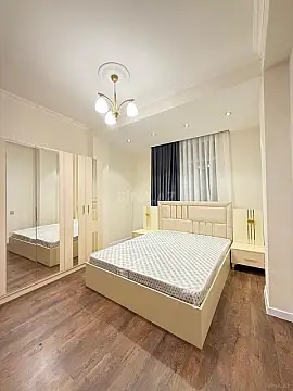 Satılır 2 otaqlı mənzil 80 m²