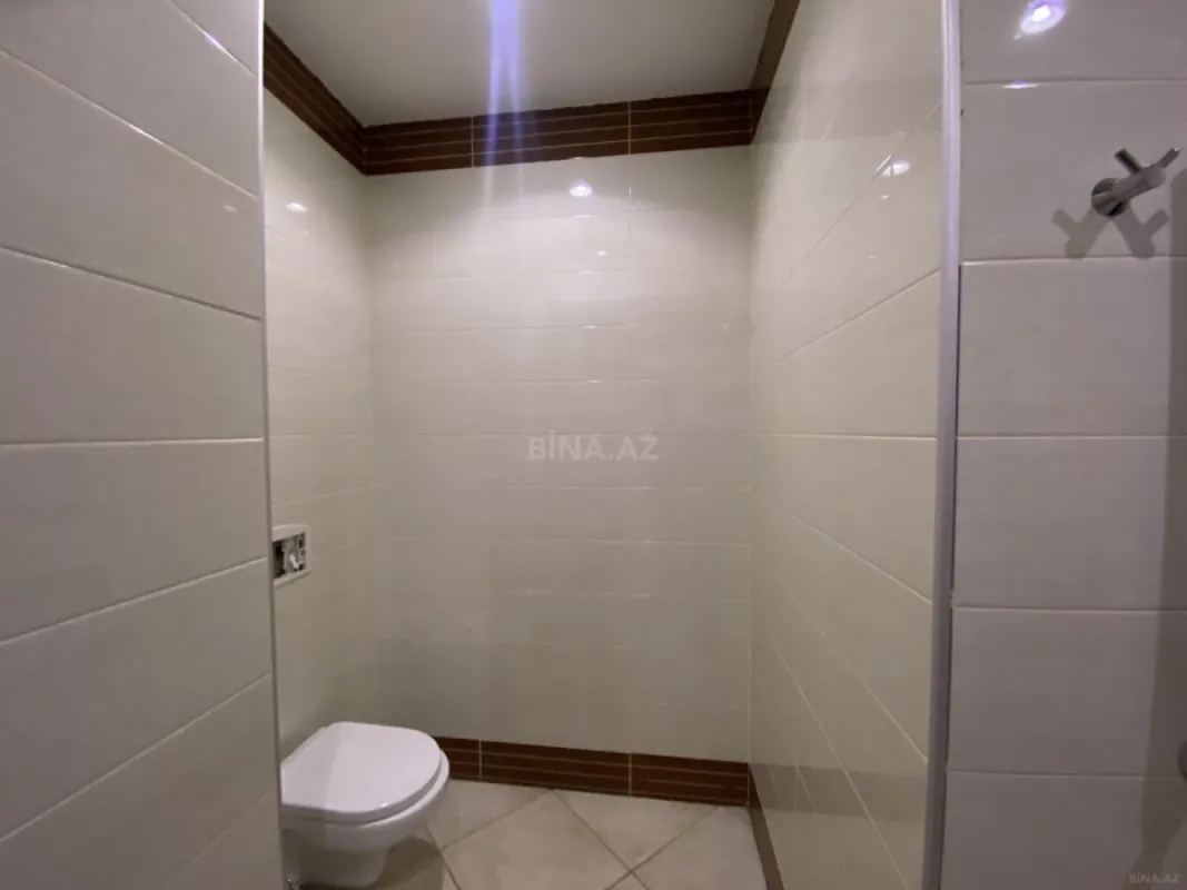 Satılır 4 otaqlı mənzil 210 m²