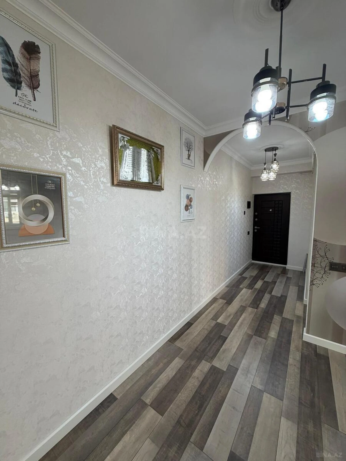 Satılır 3 otaqlı mənzil 82 m²
