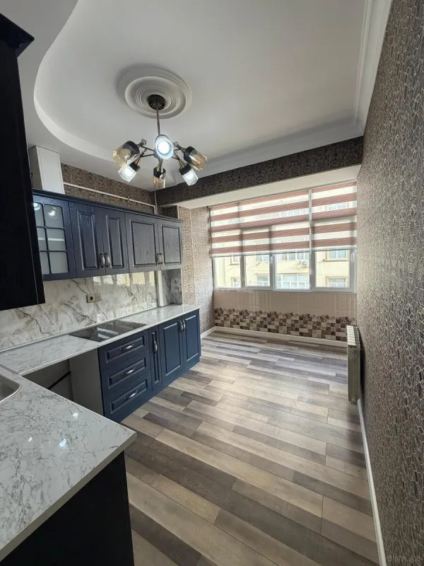 Satılır 3 otaqlı mənzil 82 m²