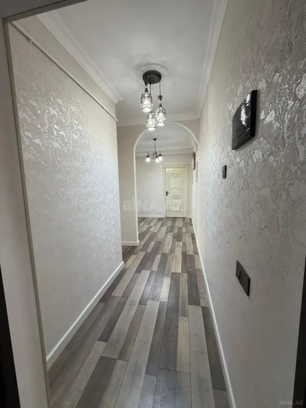 Satılır 3 otaqlı mənzil 82 m²