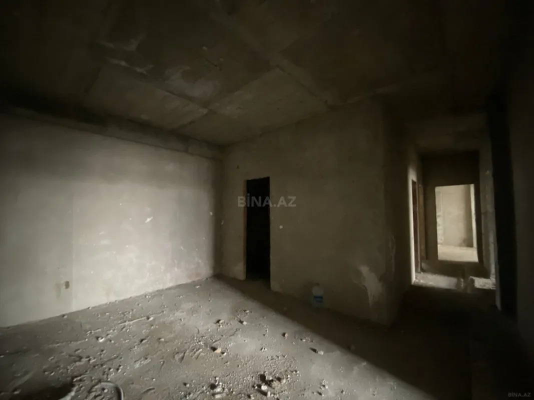 Satılır 3 otaqlı mənzil 170 m²