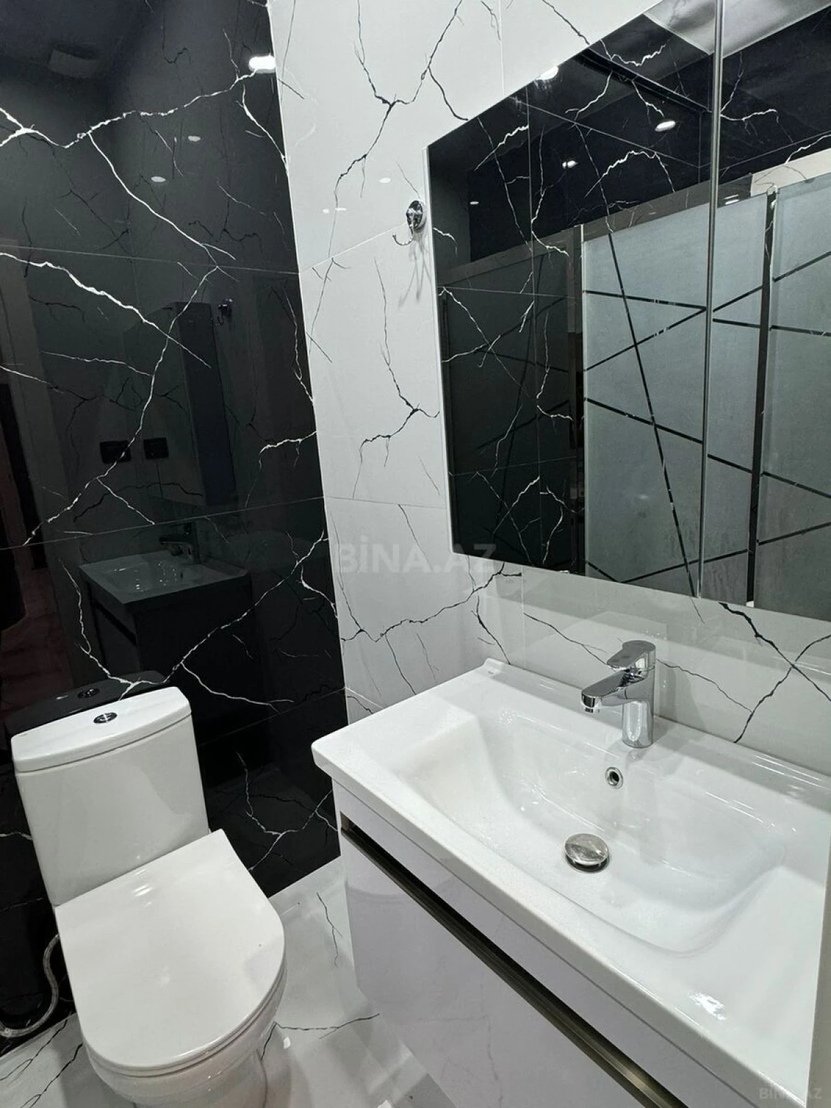 Kirayə verilir 2 otaqlı mənzil 70 m²