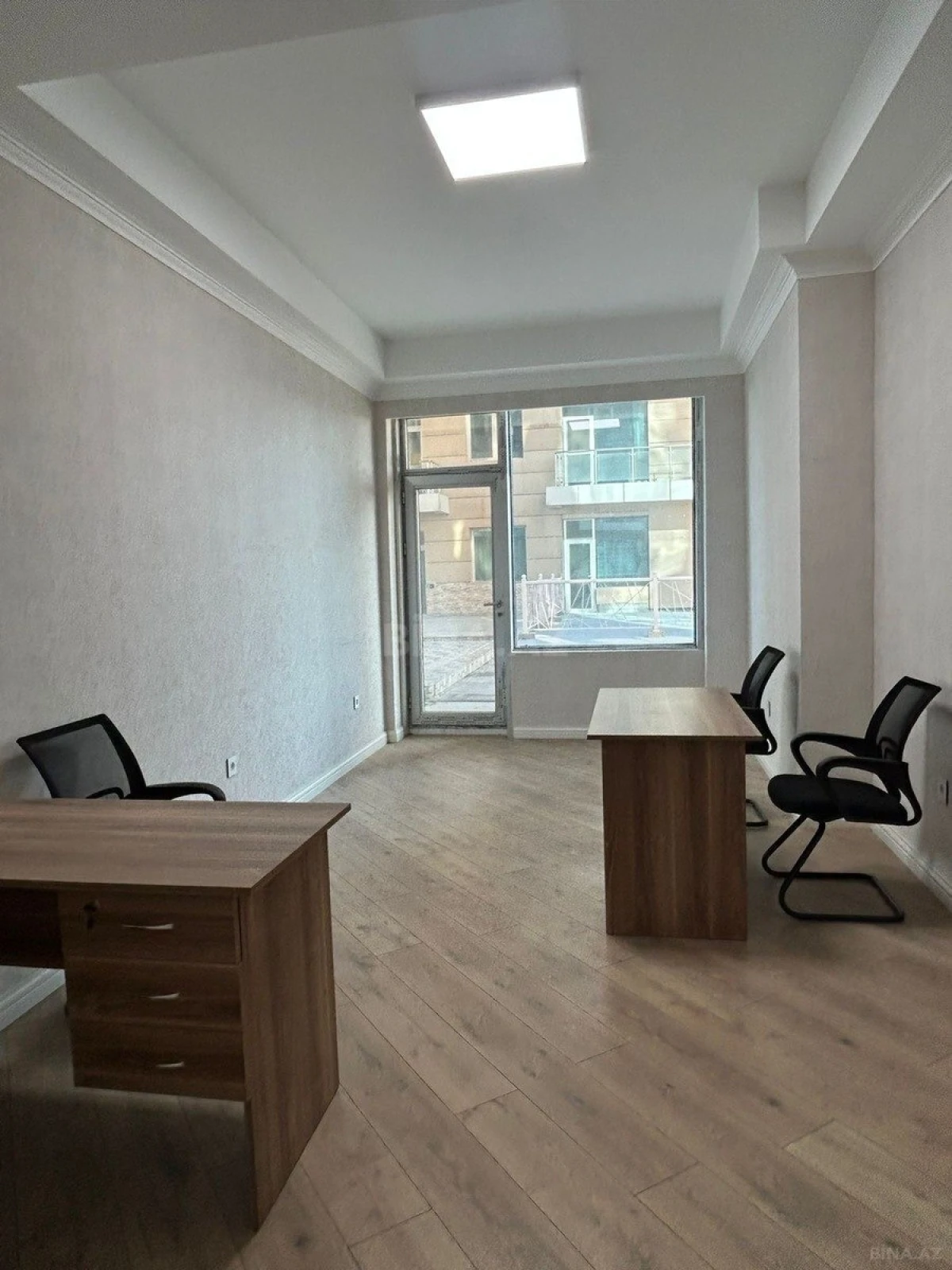 Kirayə verilir 3 otaqlı ofis 116 m²