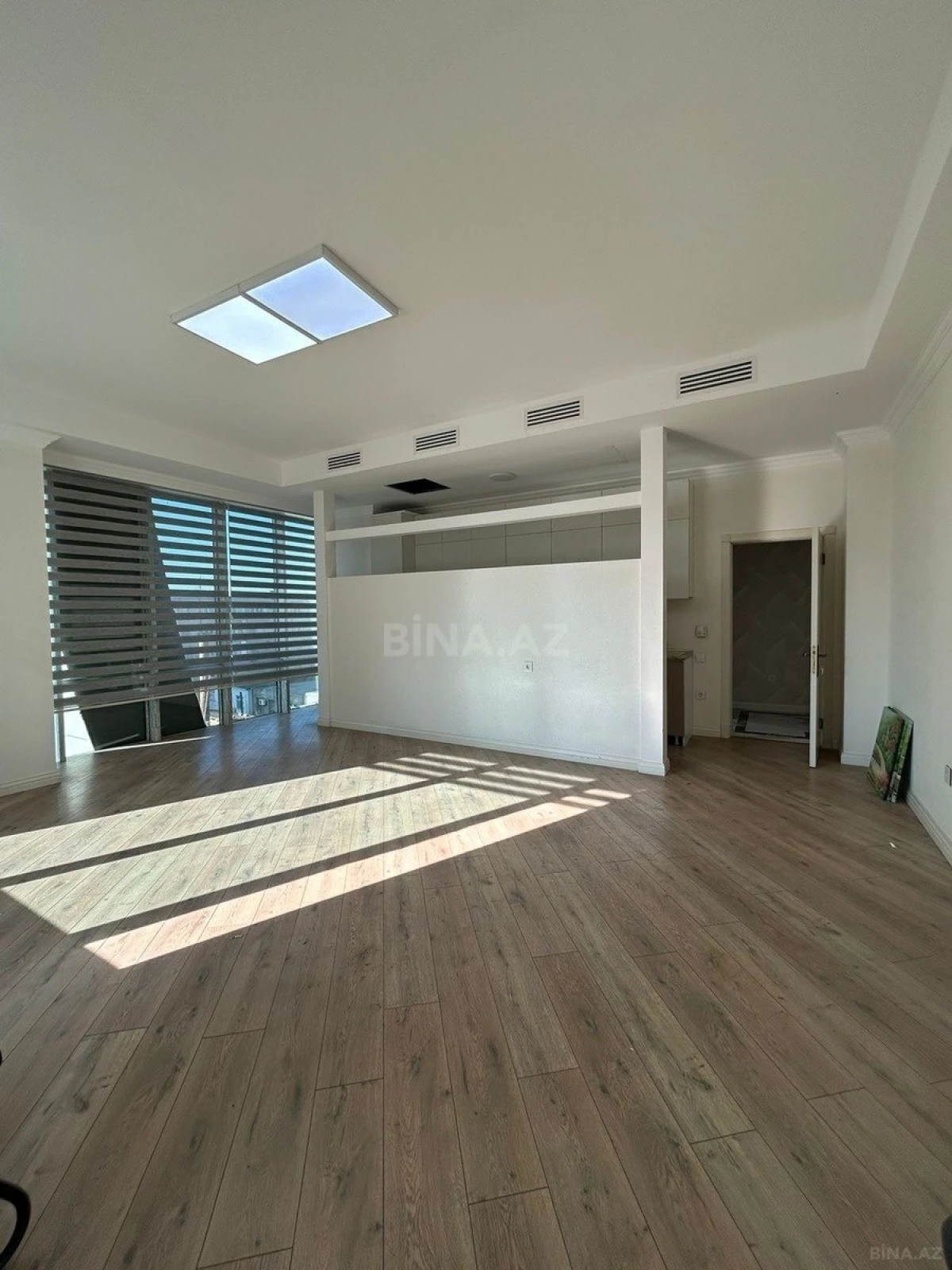 Kirayə verilir 3 otaqlı ofis 116 m²