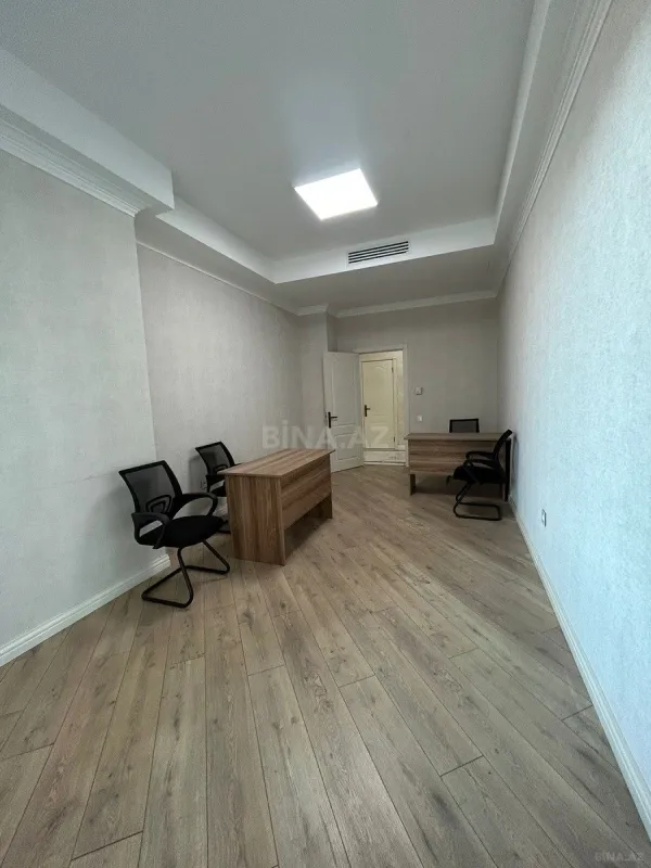 Kirayə verilir 3 otaqlı ofis 116 m²