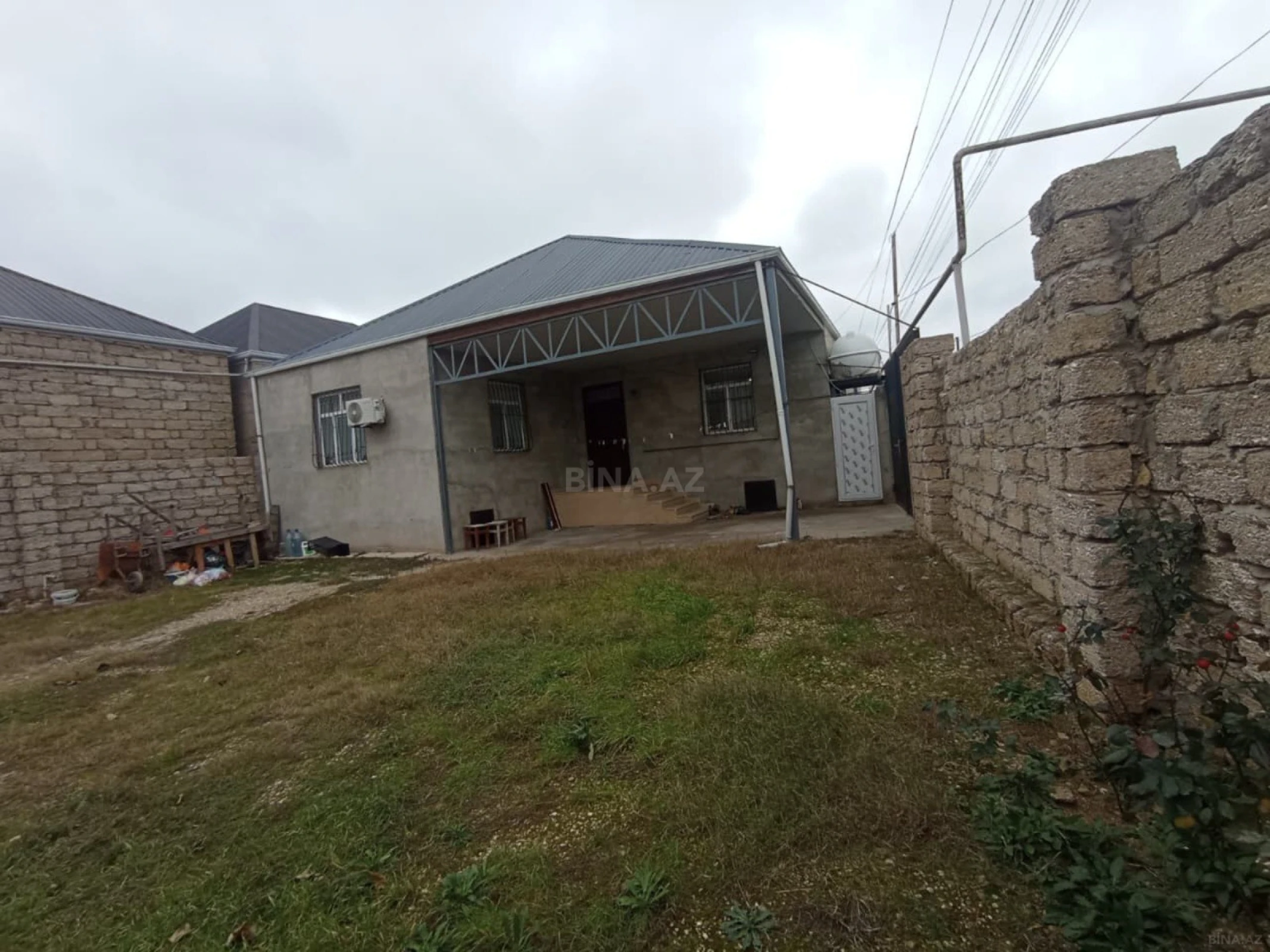 Satılır 4 otaqlı həyət evi 125 m²