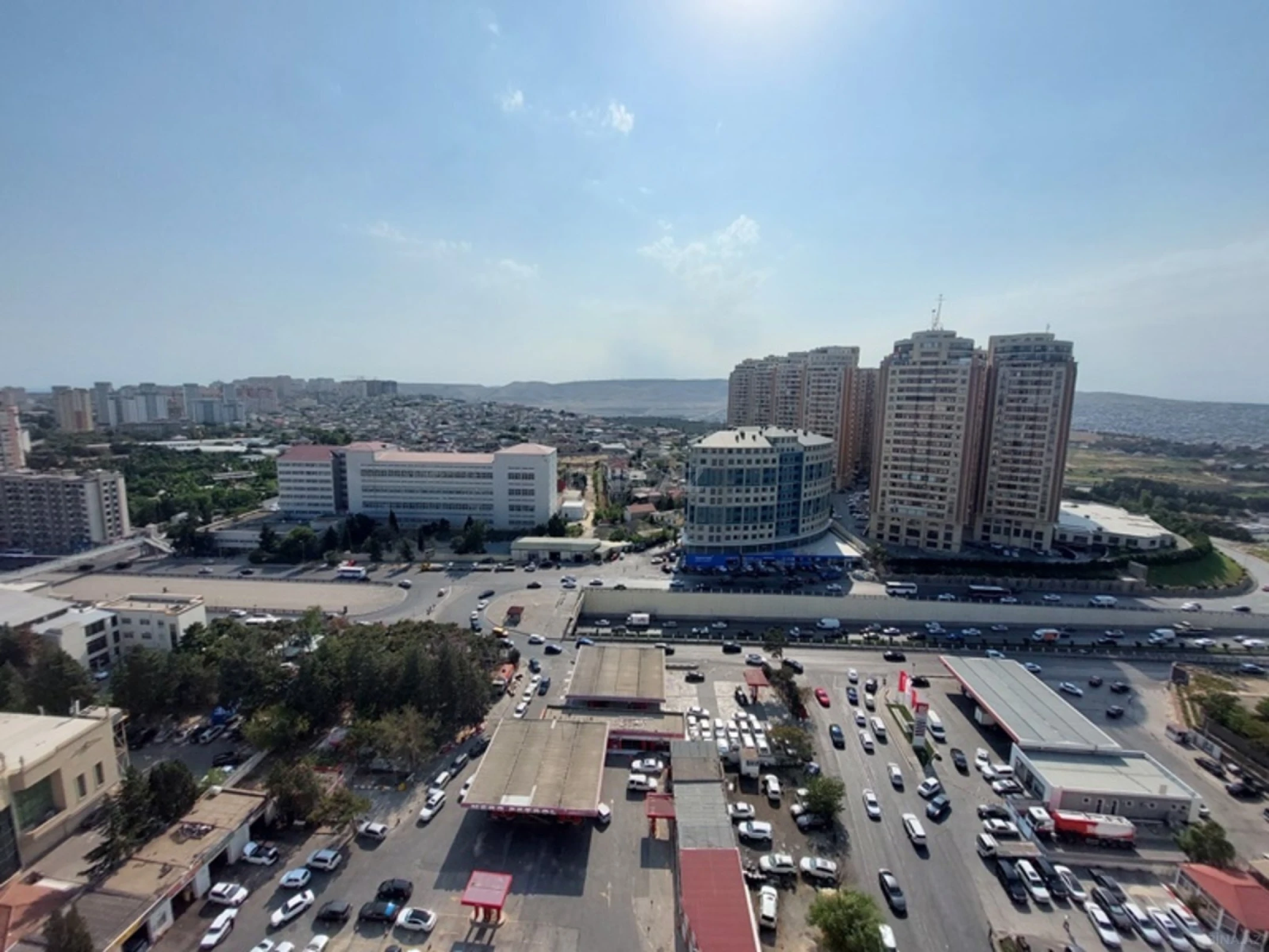 Satılır 5 otaqlı mənzil 450 m²