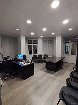 Kirayə verilir 20 otaqlı ofis 1000 m² — Bakı 20 otaq 1000.00 m²