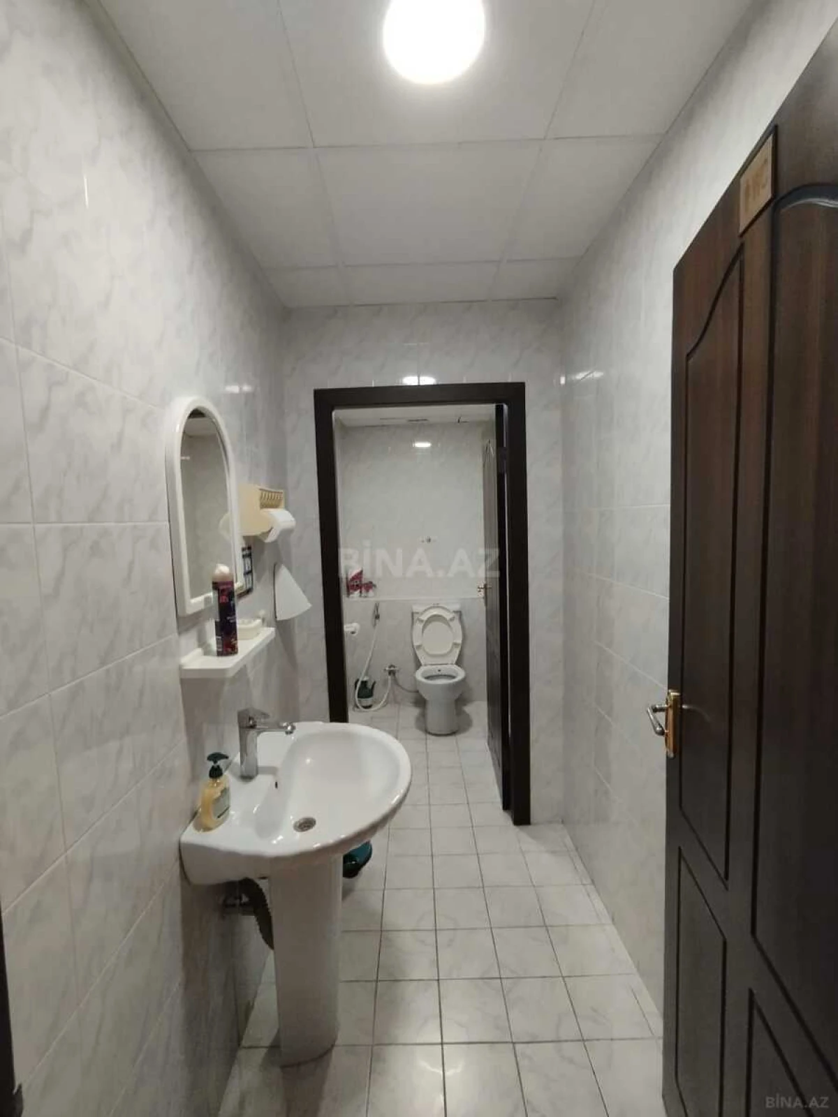 Kirayə verilir 20 otaqlı ofis 1000 m²