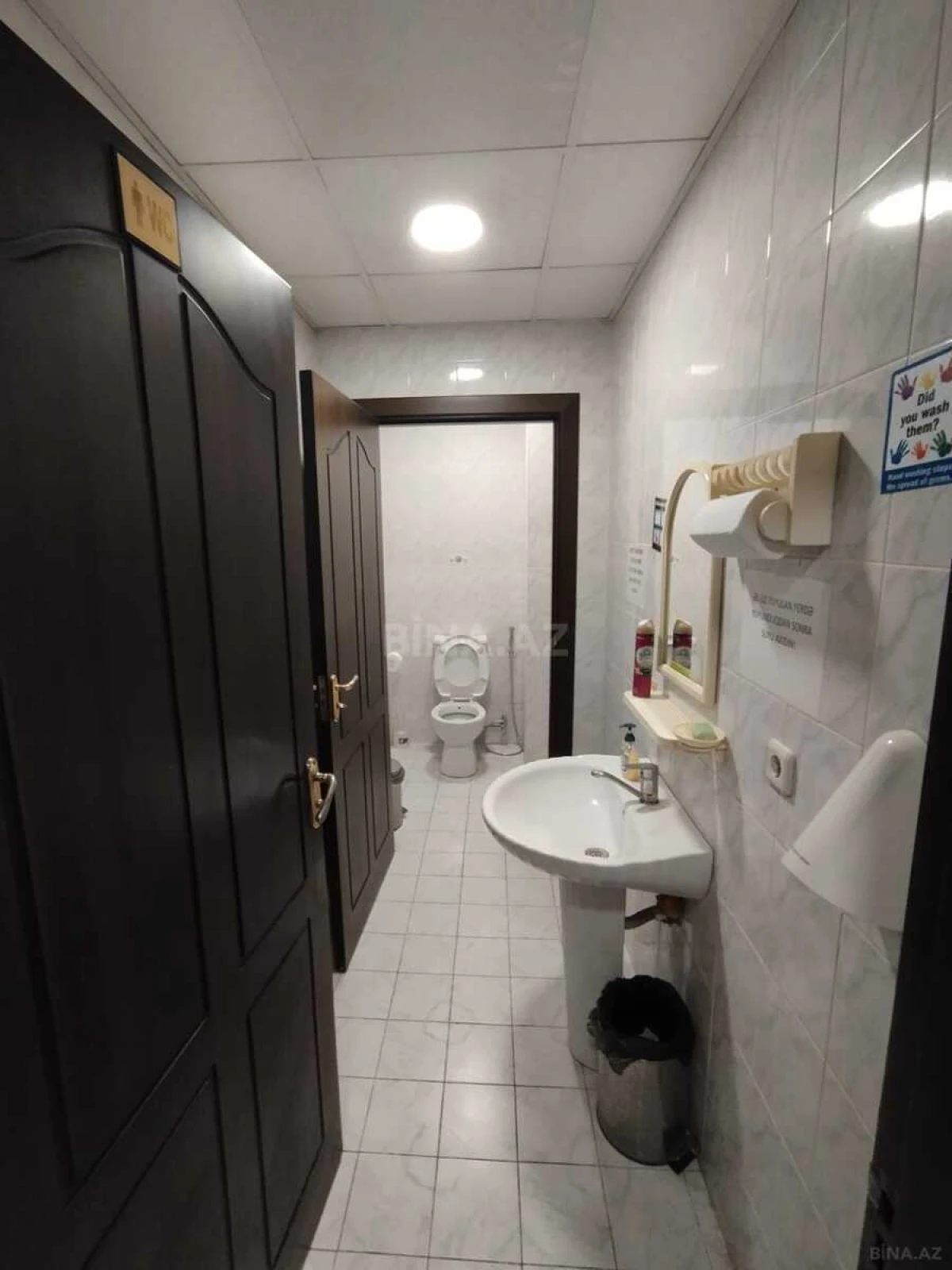 Kirayə verilir 20 otaqlı ofis 1000 m²