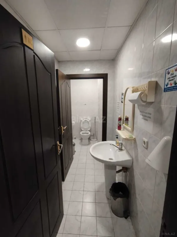 Kirayə verilir 20 otaqlı ofis 1000 m²