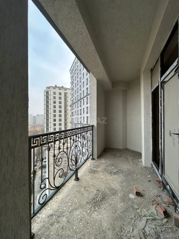 Satılır 3 otaqlı mənzil 117 m²