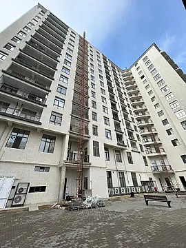 Satılır 3 otaqlı mənzil 117 m²