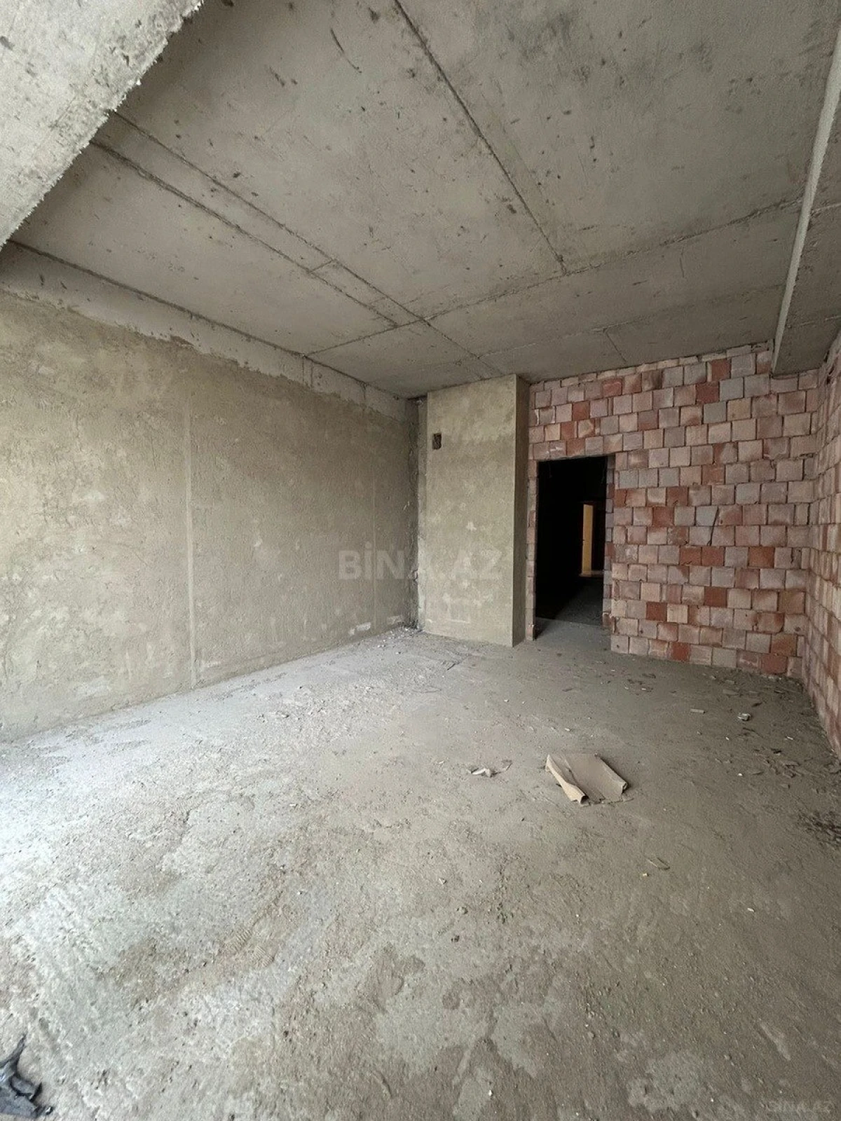 Satılır 3 otaqlı mənzil 117 m²