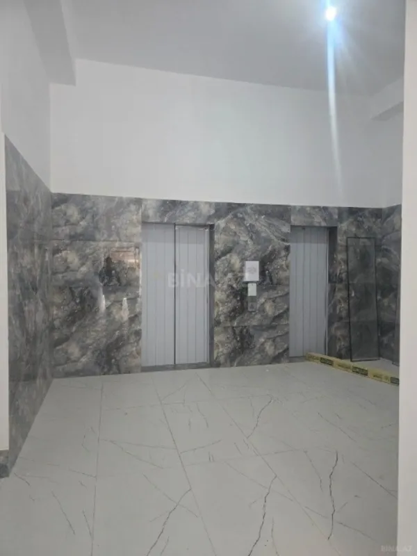 Satılır 2 otaqlı mənzil 72 m²