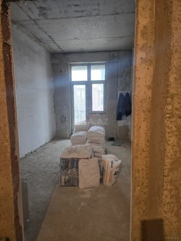 Satılır 2 otaqlı mənzil 72 m²