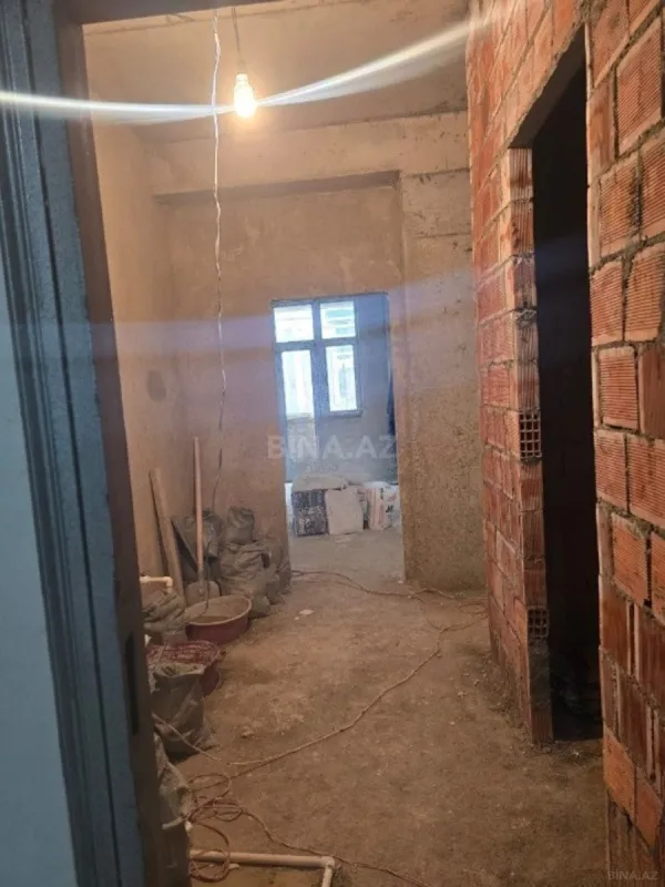 Satılır 2 otaqlı mənzil 72 m²