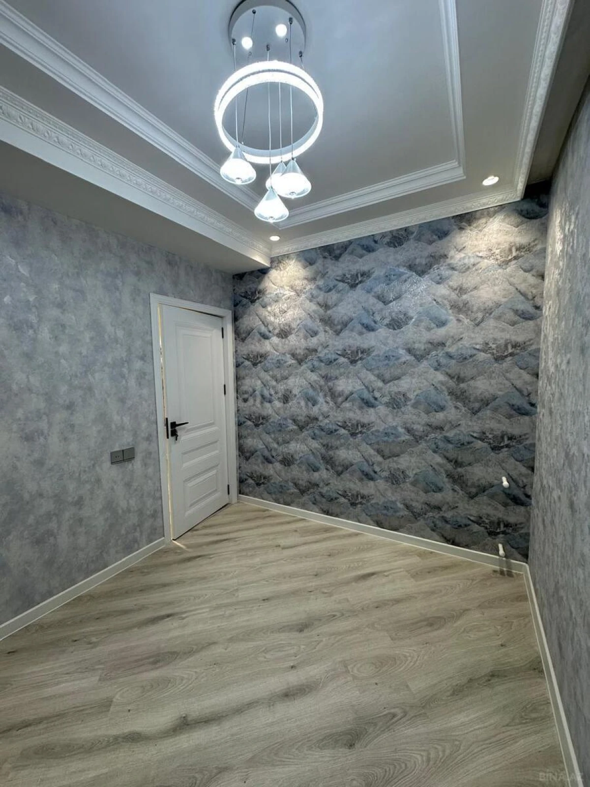 Satılır 3 otaqlı mənzil 60.5 m²