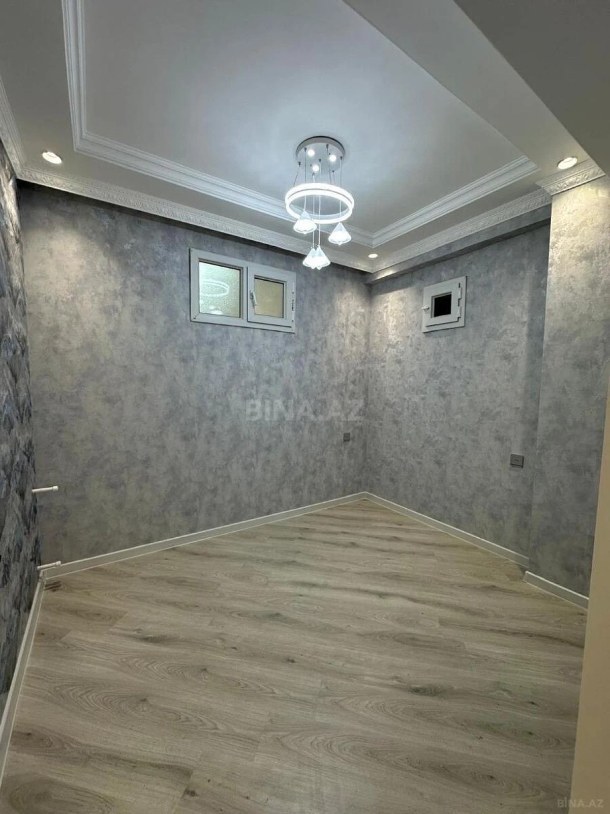 Satılır 3 otaqlı mənzil 60.5 m²