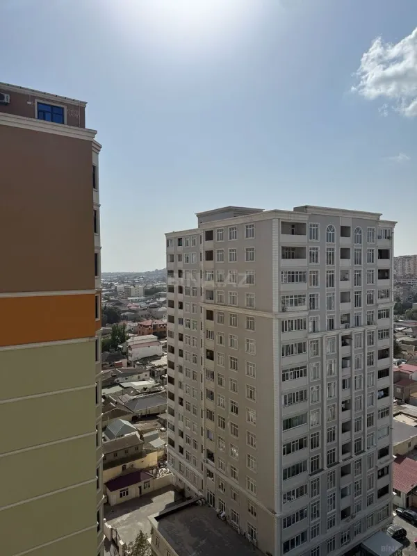 Satılır 3 otaqlı mənzil 146 m²
