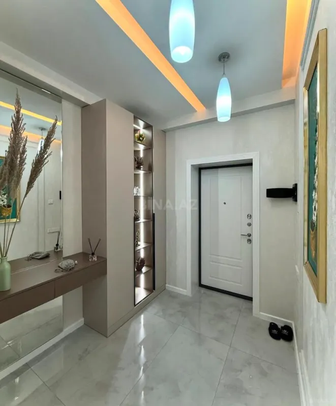 Kirayə verilir 2 otaqlı mənzil 80 m²