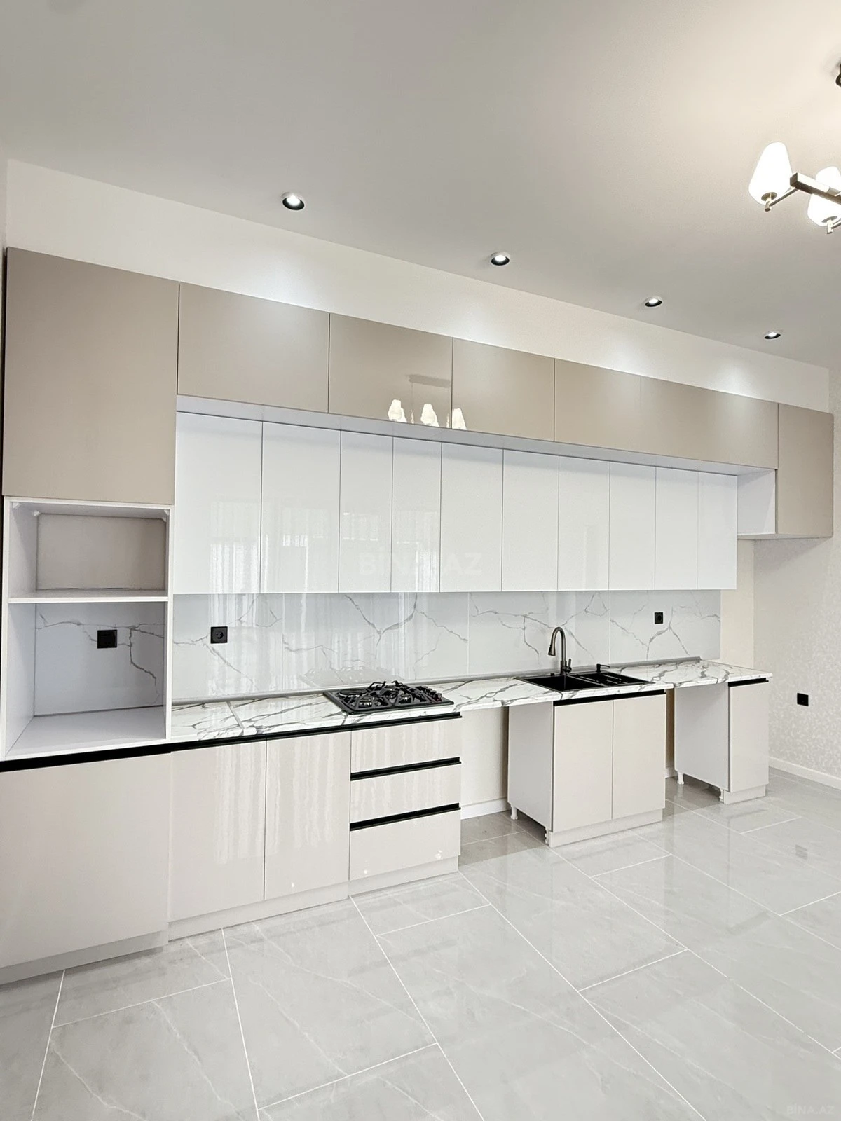 Satılır 4 otaqlı həyət evi 160 m²