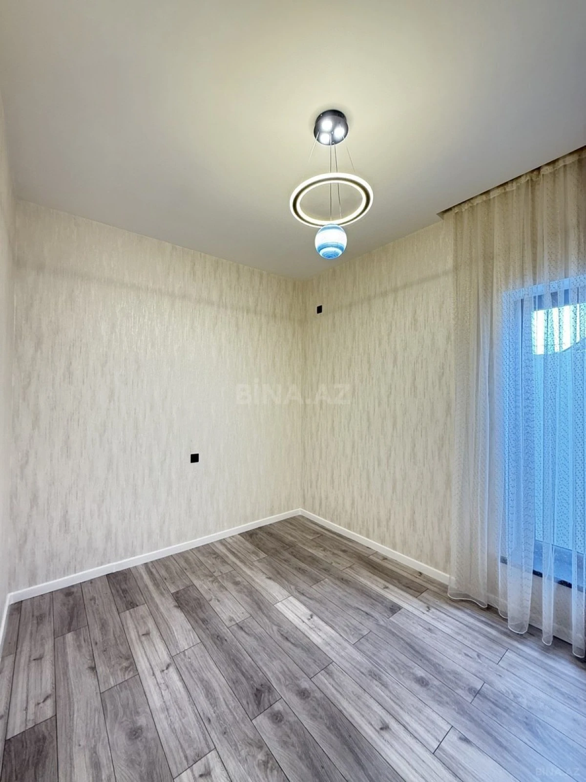 Satılır 4 otaqlı həyət evi 160 m²