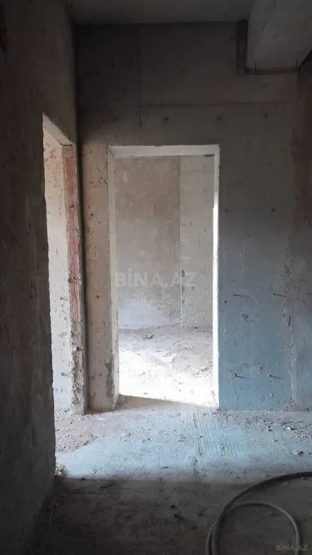 Satılır 2 otaqlı mənzil 82 m²