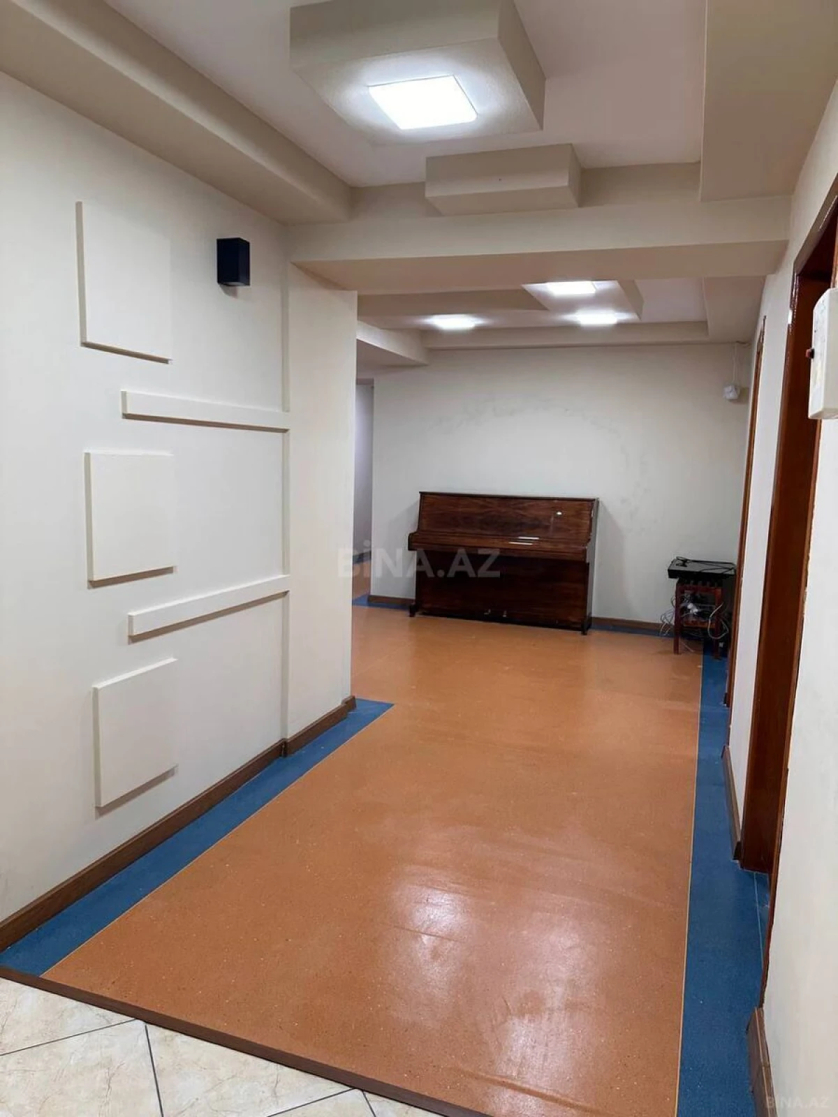 Kirayə verilir 7 otaqlı ofis 281 m²