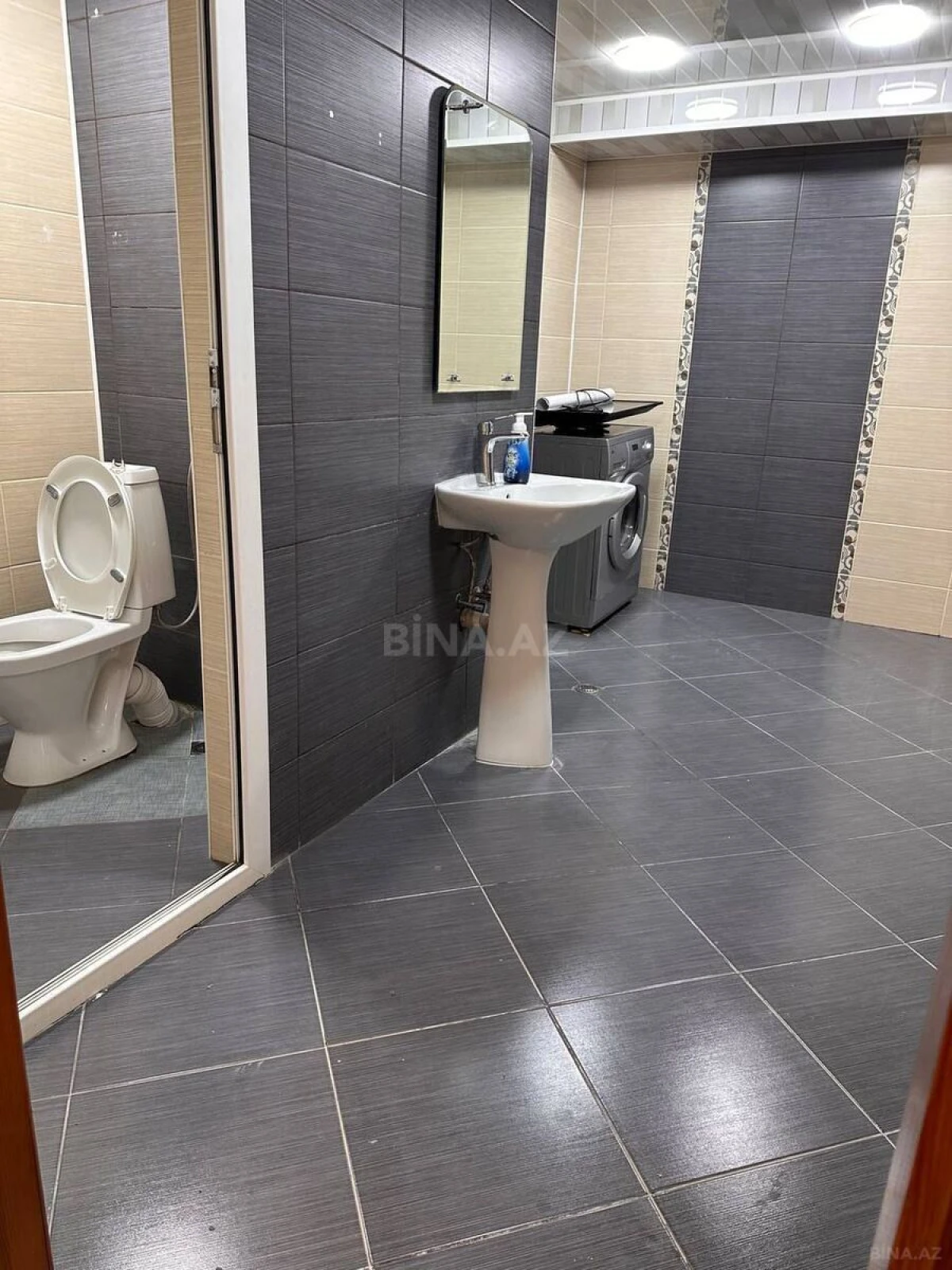 Kirayə verilir 7 otaqlı ofis 281 m²
