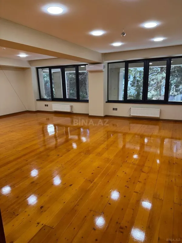 Kirayə verilir 7 otaqlı ofis 281 m²
