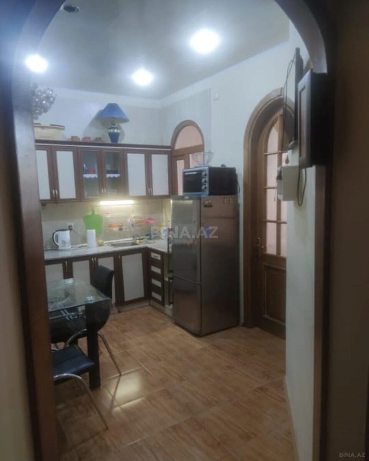 Kirayə verilir 2 otaqlı mənzil 65 m²