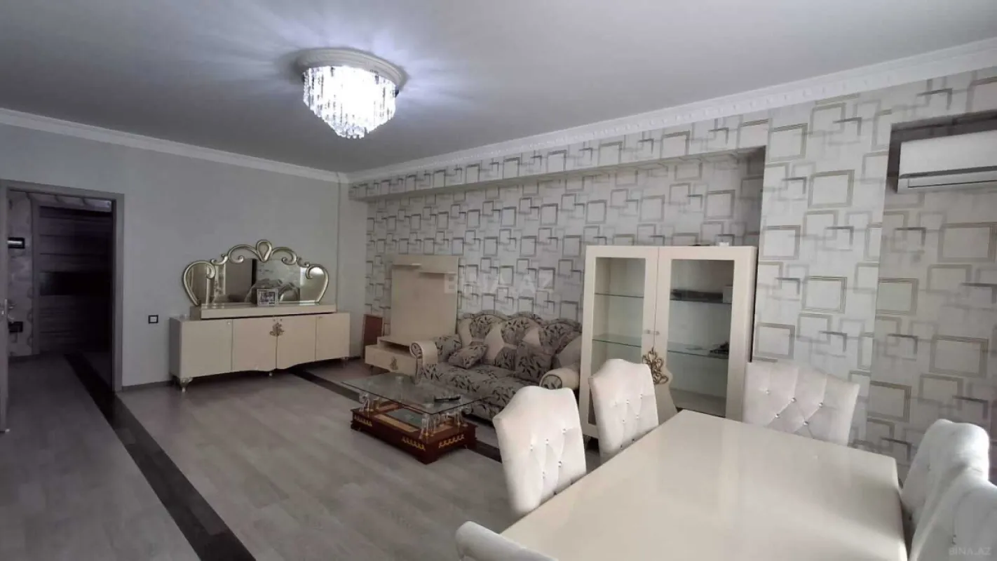 Kirayə verilir 2 otaqlı mənzil 77 m²