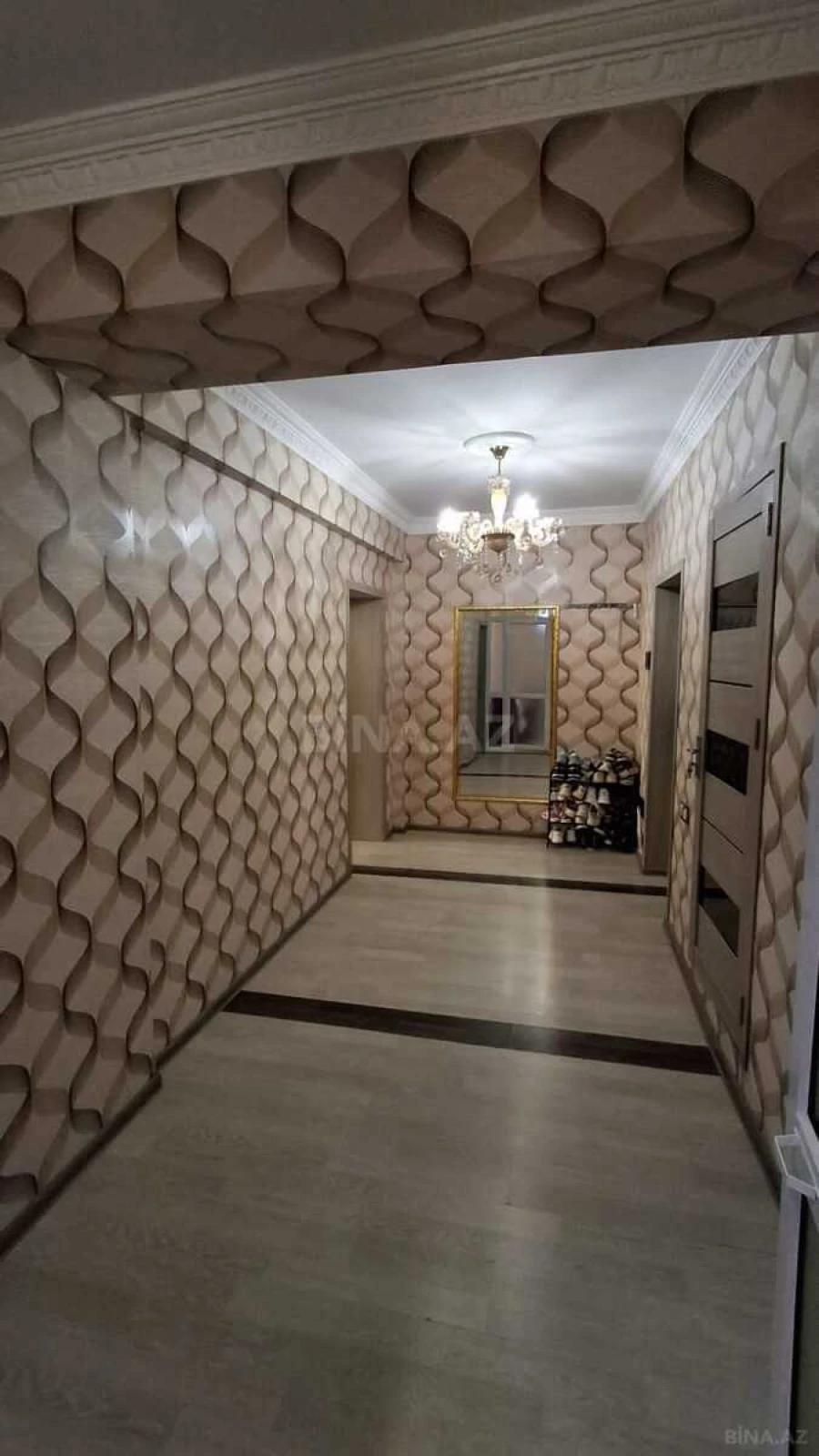 Kirayə verilir 2 otaqlı mənzil 77 m²