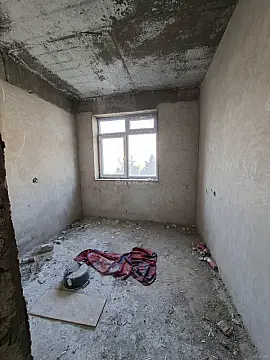 Satılır 2 otaqlı mənzil 78 m²