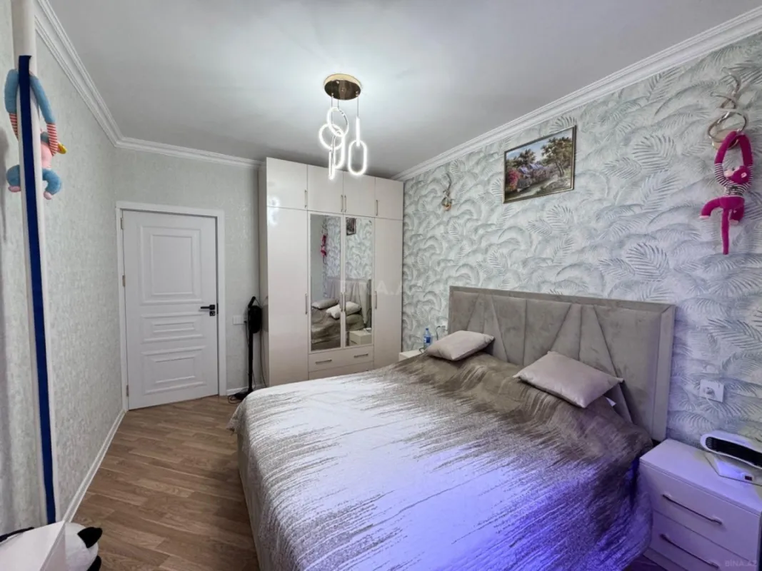 Satılır 2 otaqlı mənzil 65 m²