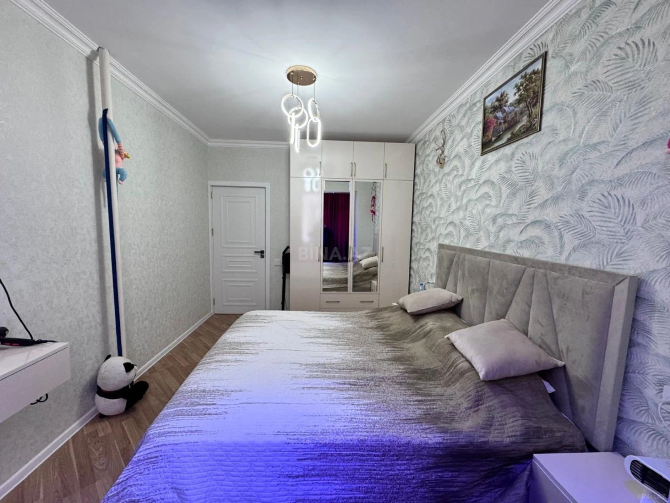 Satılır 2 otaqlı mənzil 65 m²