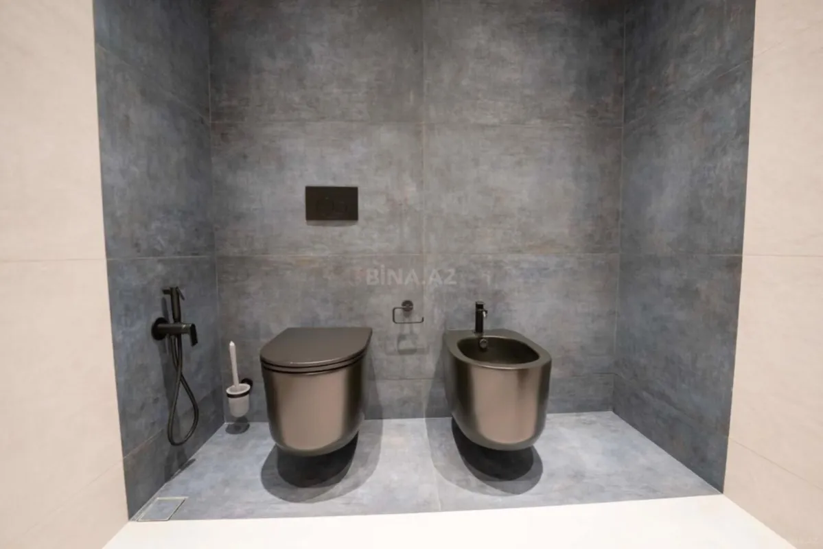 Satılır 4 otaqlı mənzil 288.28 m²