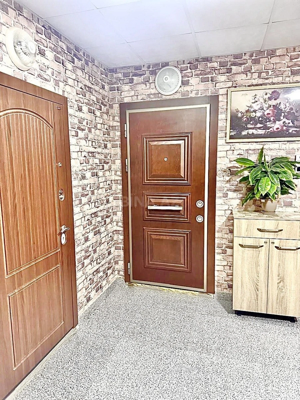 Satılır 3 otaqlı mənzil 110 m²