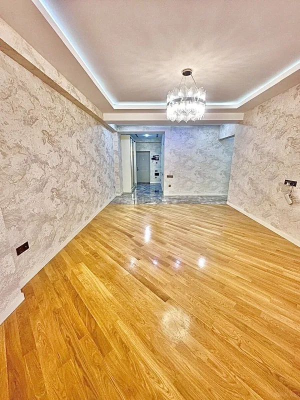 Satılır 3 otaqlı mənzil 110 m²