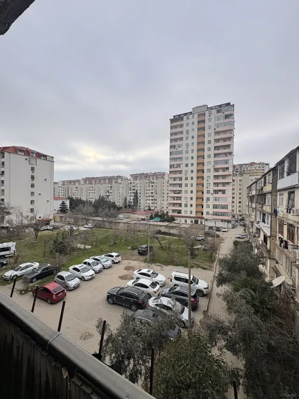 Satılır 1 otaqlı mənzil 40 m²