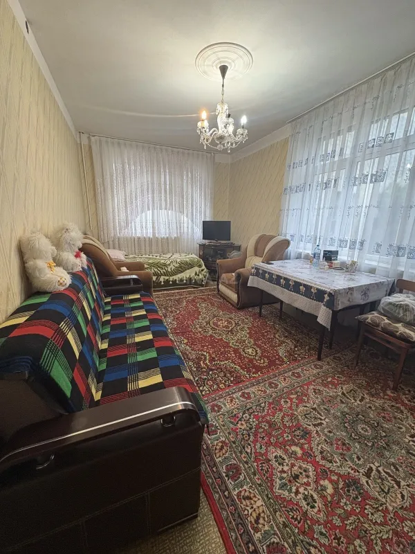 Satılır 1 otaqlı mənzil 40 m²
