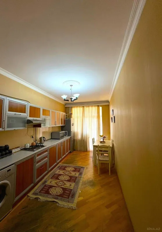 Satılır 3 otaqlı mənzil 115 m²