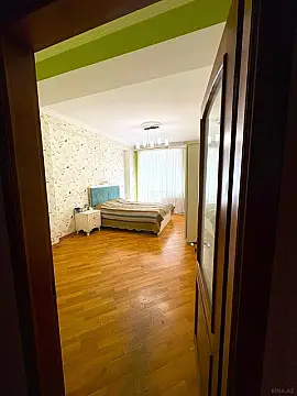 Satılır 3 otaqlı mənzil 115 m²
