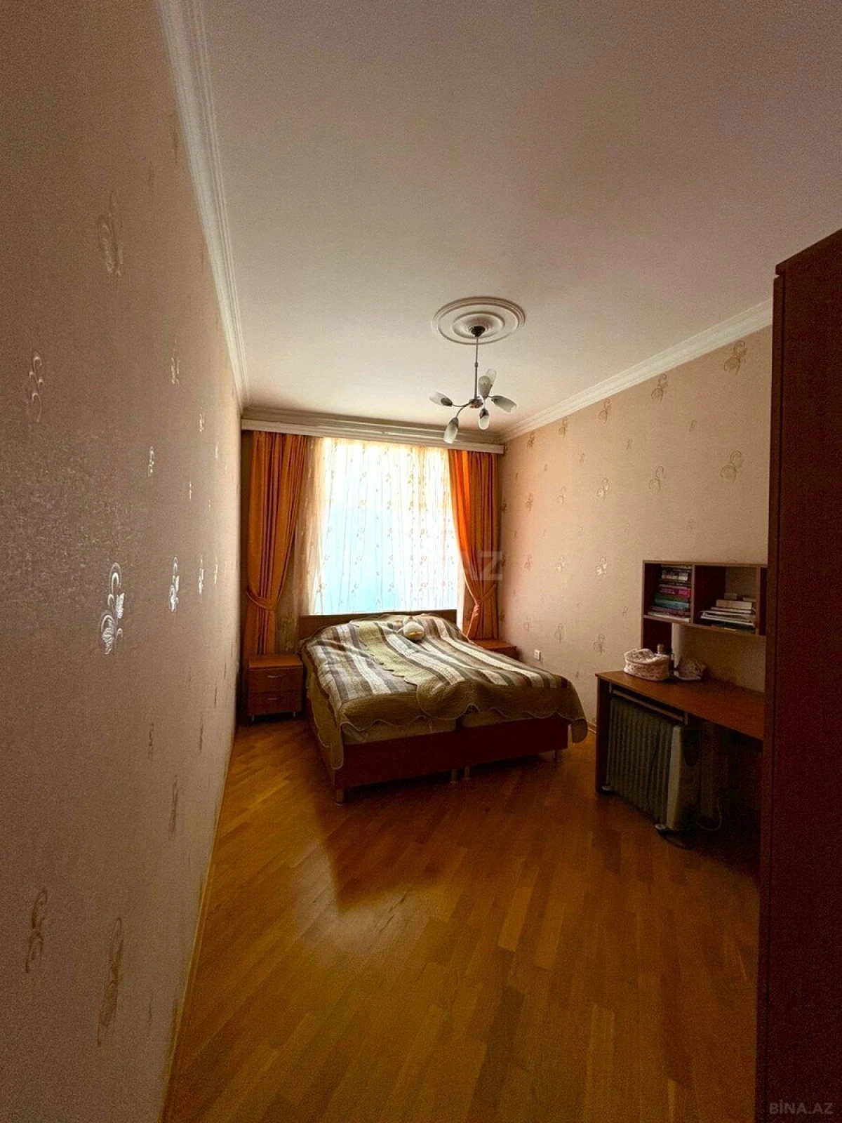 Satılır 3 otaqlı mənzil 115 m²