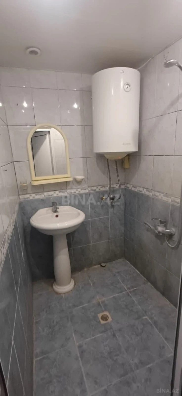 Kirayə verilir 2 otaqlı mənzil 60 m²