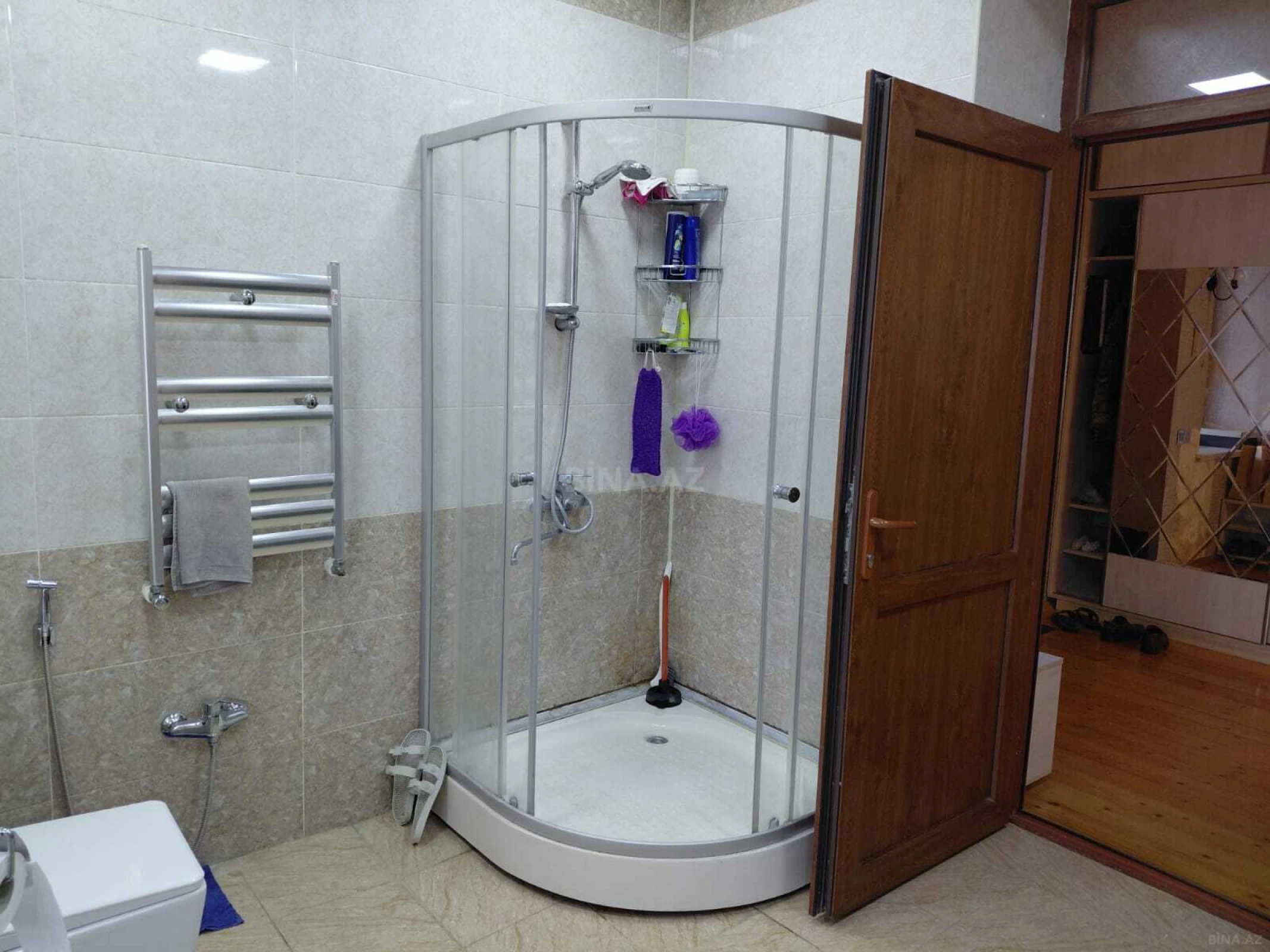 Satılır 5 otaqlı həyət evi 260 m²