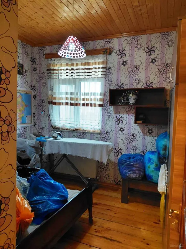 Satılır 5 otaqlı həyət evi 260 m²